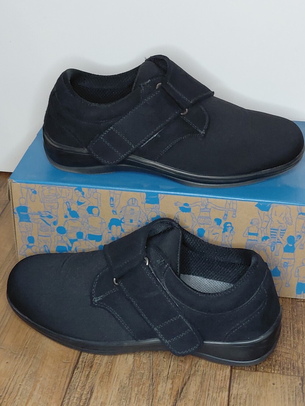 10.5 Wide (E) Orthofeet Women’s Black Hook-and-Loop Velcro Comfort Loafers
